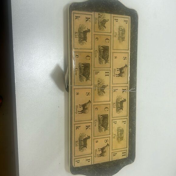 Creative Co-Op farm tray. KK96 - Picture 1 of 2